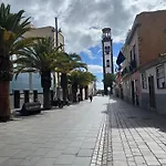 Santo Domingo * Santa Cruz de Tenerife