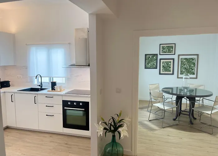 Santo Domingo سانتا كروز دي تينيريف